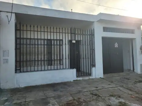 Casa en Alquiler, Barrio Belgrano, Rosario