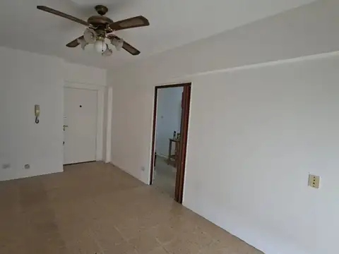 Departamento en Alquiler en Villa Saenz Peña, $ 650.000