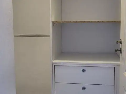 Depto Tipo Casa en Alquiler de 1 dormitorio