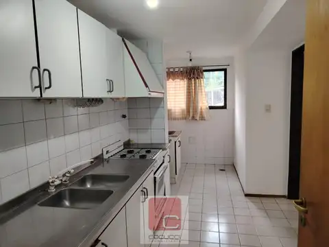 Departamento en Alquiler en Godoy Cruz, $ 600.000