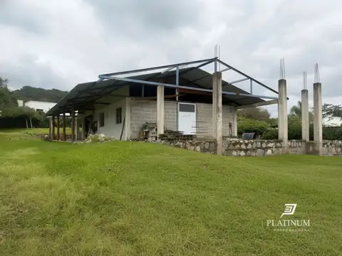 Quincho con Casa a terminar en venta Vertientes barrio privado Vaqueros