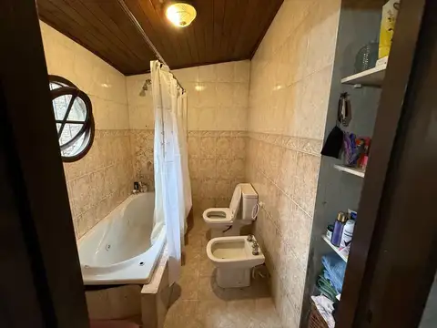CASA EN VENTA EN PERGAMINO ESTILO COLONIAL