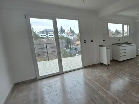 Monoambiente en venta en el Centro de San Carlos de Bariloche - Balcón terraza y vista