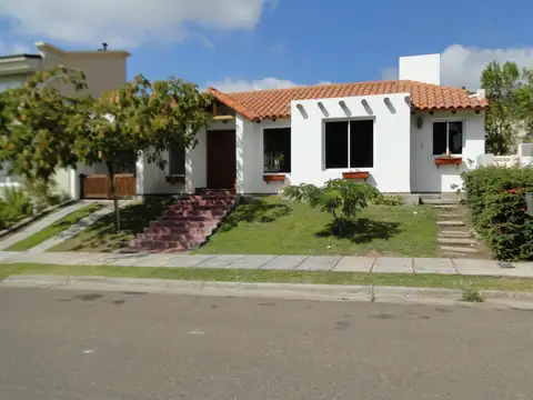Casa EN VENTA Palmares Presidente etapa 2