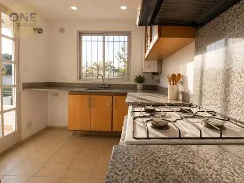 Casa en Venta con 1 cochera