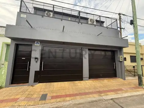 Ph de 2 Dormitorios con Patio en Venta