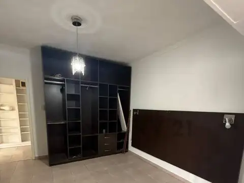 Ph de 2 Dormitorios con Patio en Venta