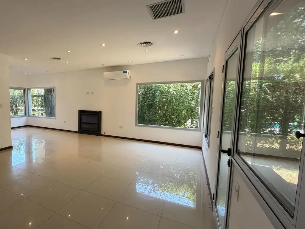 Casa en Alquiler - Fincas de Iraola I