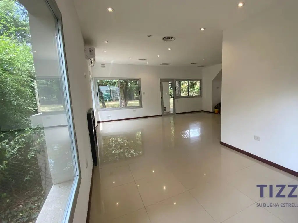 Casa en Fincas de Iraola I