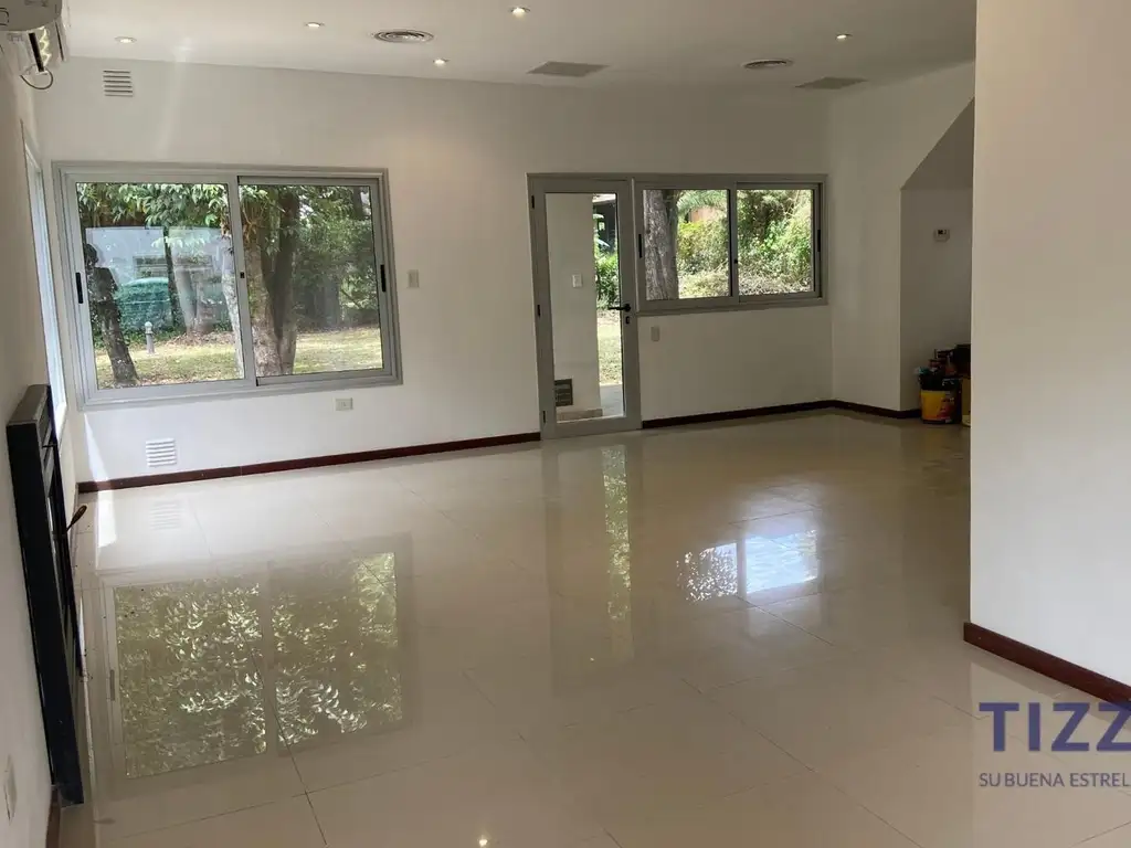 Casa en Alquiler en Fincas de Iraola I