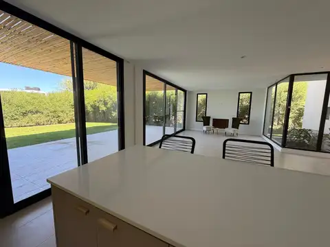 Casa en Venta en Nordelta Carpinchos, USD 545.000