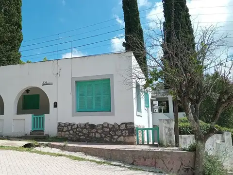 VENTA CASA LA SERRANITA 3 DORMITORIOS MAS 1 DPTO