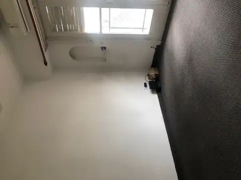 oficina 3 ambientes con balcon al contrafrente