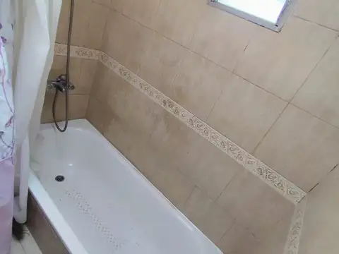 Venta de Casa 3 ambientes V. Luzuriaga
