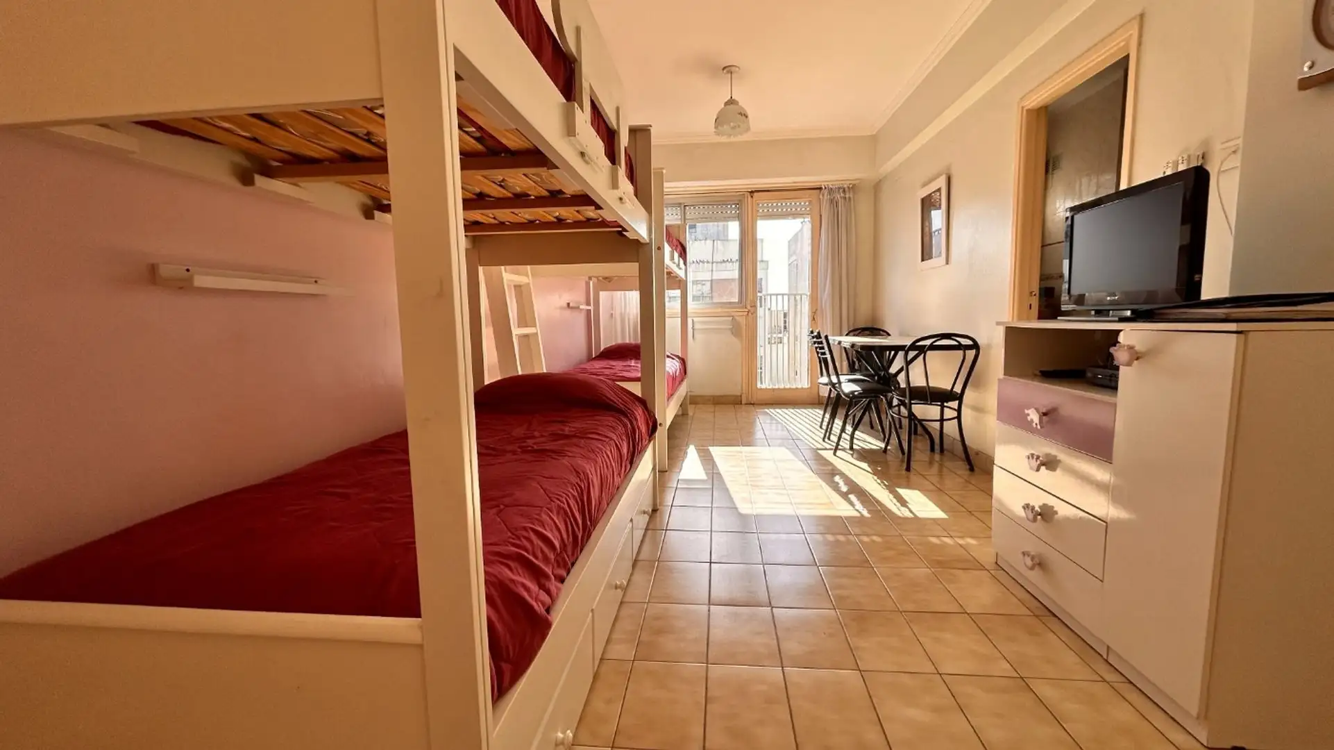 Venta monoambiente zona Guemes frente