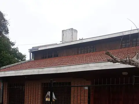 Chalet 4 ambientes en Venta