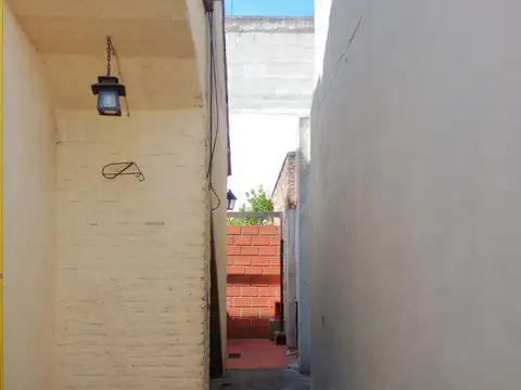 Depto Tipo Casa en Alquiler en Villa Ballester, $ 600.000