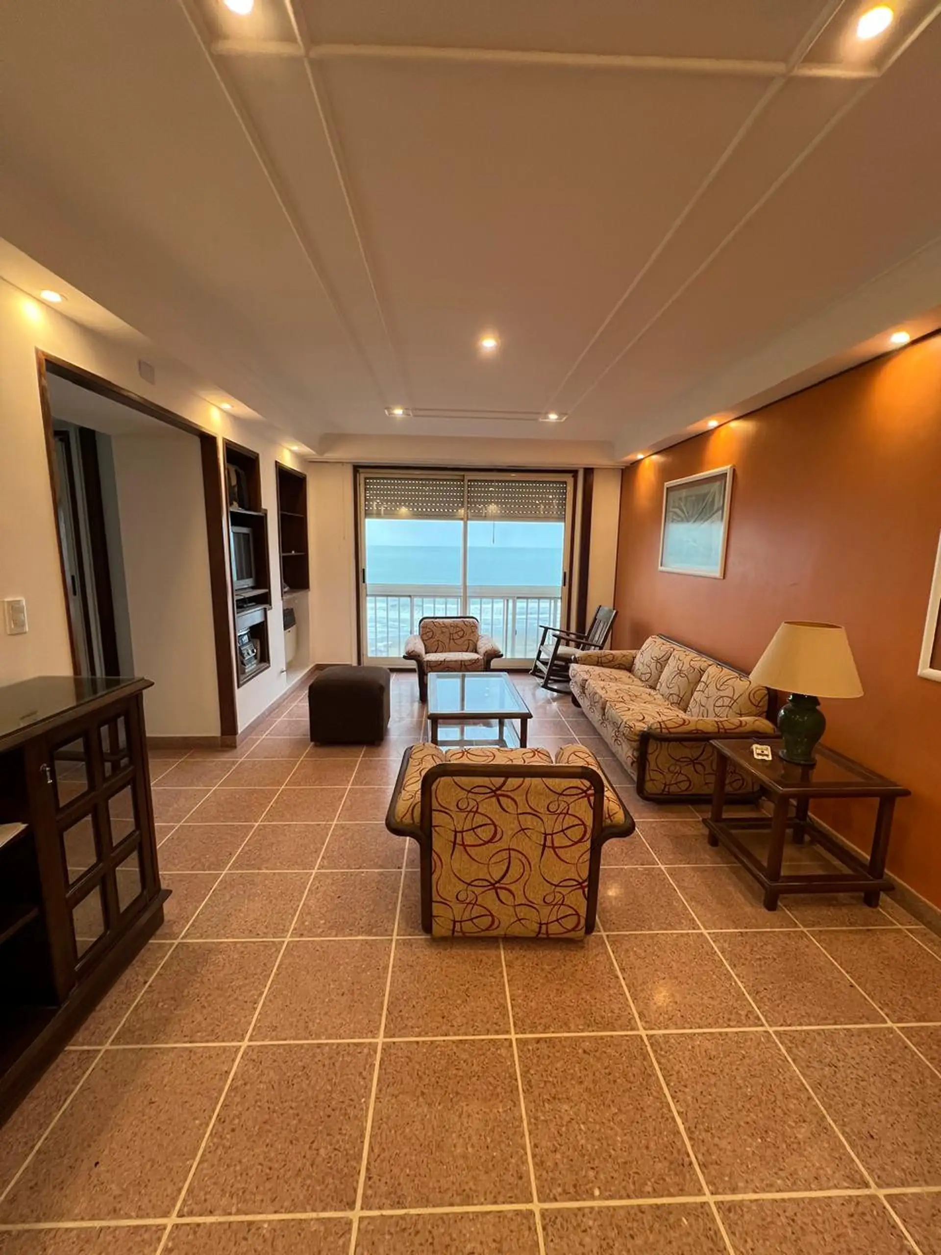 Depto semipiso 6 amb, 124m² en Playa Grande con cochera