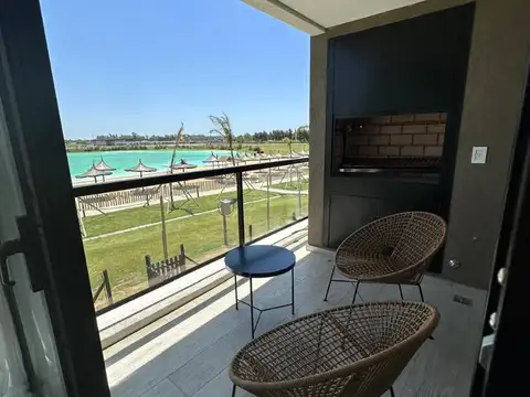 Casa 2 ambientes con 1 baño