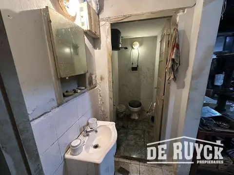 Galpon en Venta 39  mts Fondo