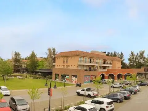 Local en Pueblo Caamaño.
