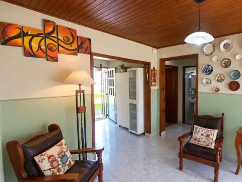 Casa 3 ambientes con 1 baño