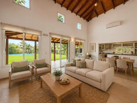 Casa en Venta en Funes, USD 450.000