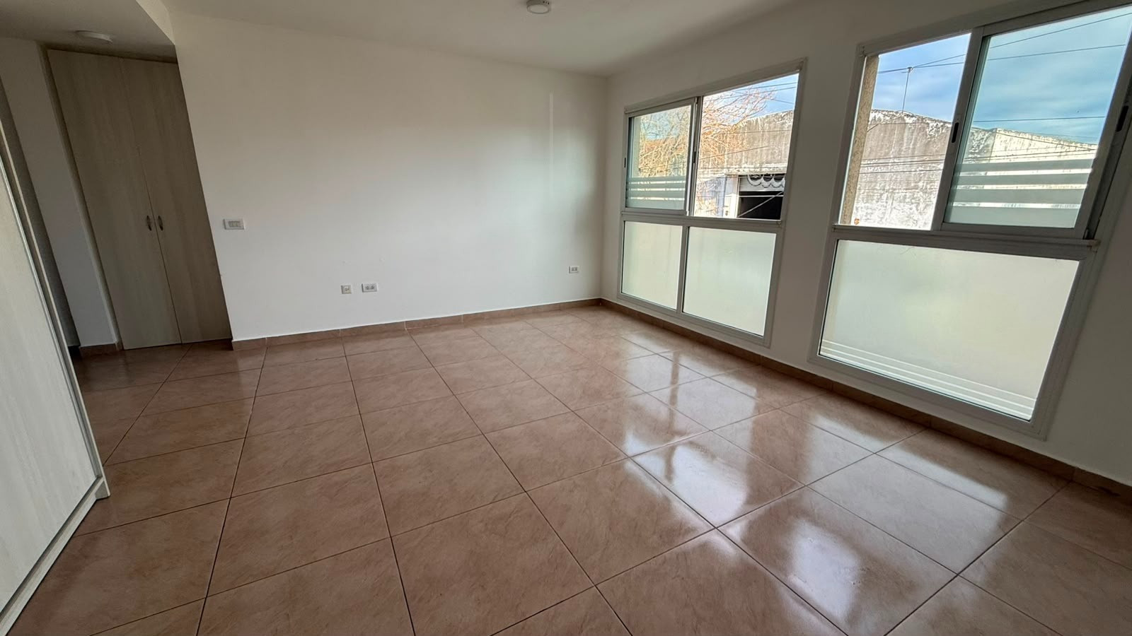 3 De Febrero 4800