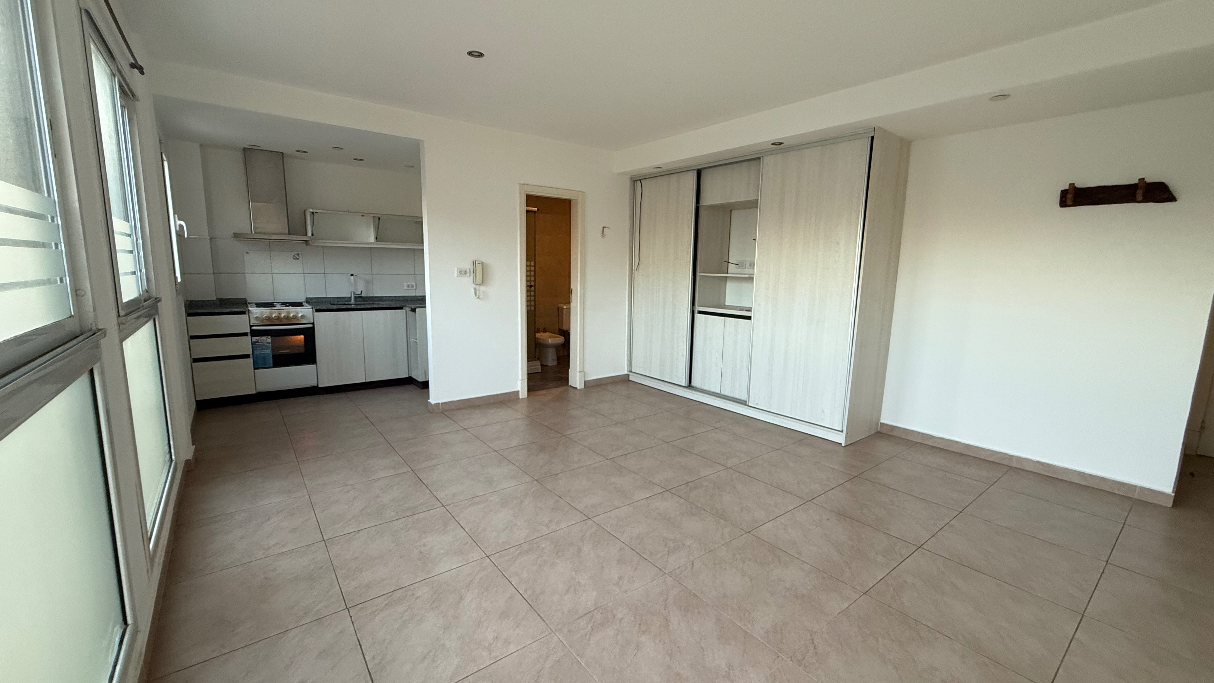Departamento en Venta en Estacion Ferrocarril, USD 50.000