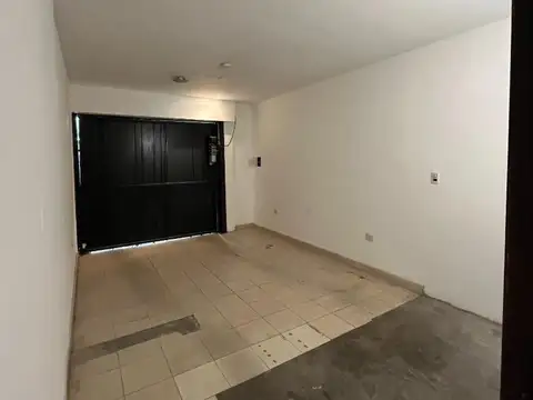 Casa 6 ambientes con 3 baños