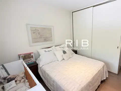 Importante Propiedad Racionalista sobre gran lote parquizado