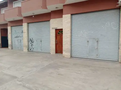 LOCAL MUY AMPLIO EN EXCELENTE UBICACION!