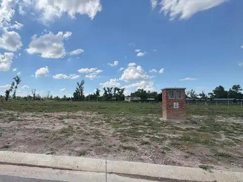 Oportunidad!!! En Venta, Hermoso Lote Interno En Barrio La Estela,