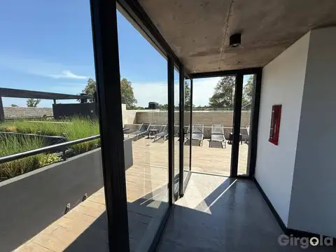 Departamento en Alquiler con 1 cocheras