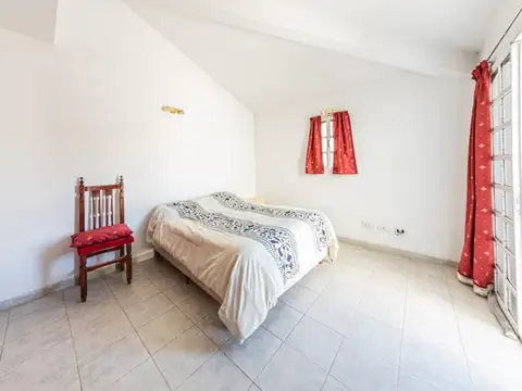 Casa en Venta en Jorge Cura, USD 245.000