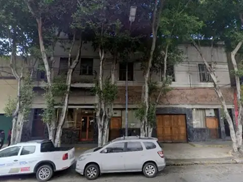 LOTE CON DEMOLICION 19 METROS DE  FRENTE   POR 43 DE FONDO .