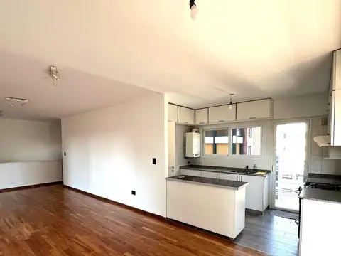 Departamento en Alquiler con 1 cocheras