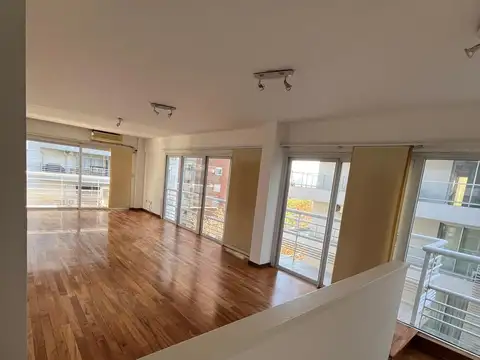 Departamento en Alquiler de 5 ambientes