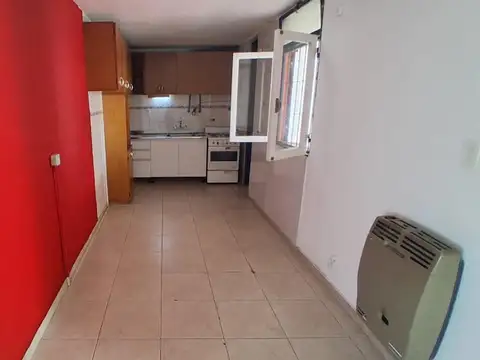 Casa en Alquiler con 2 cocheras