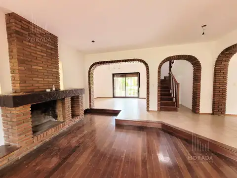 Casa en Alquiler de 4 dormitorios