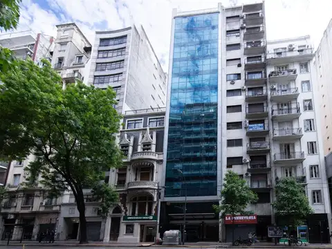 Oficina en VENTA CON RENTA en Recoleta - Impecable estado