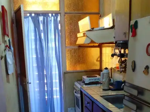 Dueño vende Barrio Rucci Departamento  ubicado en Gomez Cornet 2760 3er piso Dos dormitorios