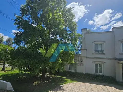 Casa en Alquiler de 4 dormitorios