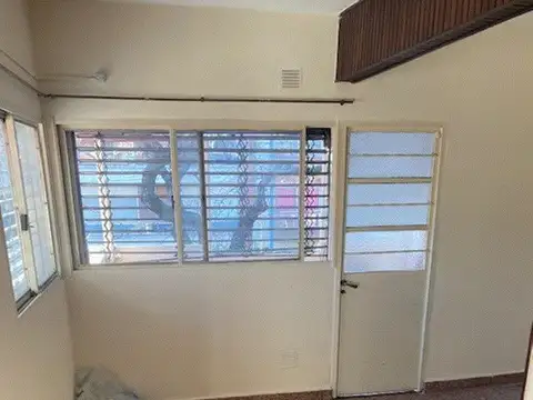 Depto Tipo Casa en Alquiler de 2 ambientes