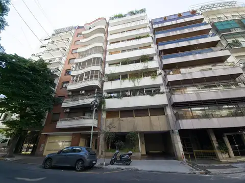 CATEGORIA 4 AMB. CON DEPENDENCIA Y COCHERA EN RECOLETA