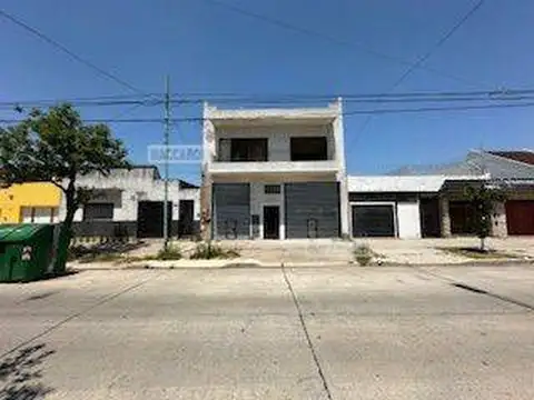 Larraya 3200, Piso pb