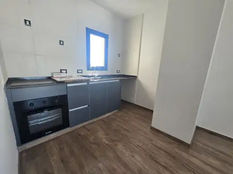 VENTA DEPARTAMENTOS PARQUE CHAS, 2 AMB.CON TOILETTE, SUITE, COCHERAS.