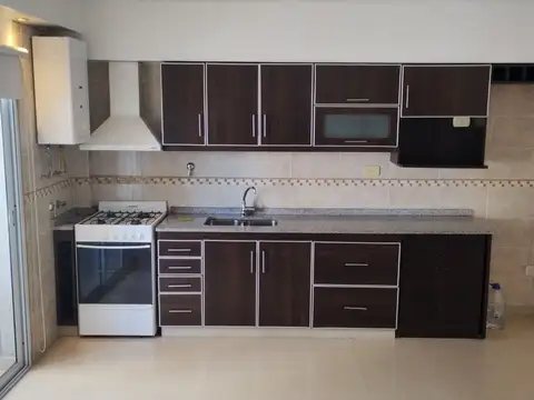 Departamento en Alquiler en Caseros, $ 550.000