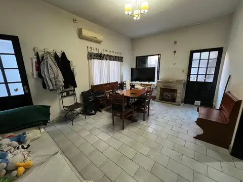 Depto Tipo Casa en Venta con 1 cocheras