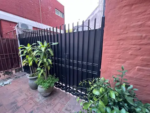 Depto Tipo Casa en Venta en General San Martin, USD 70.000